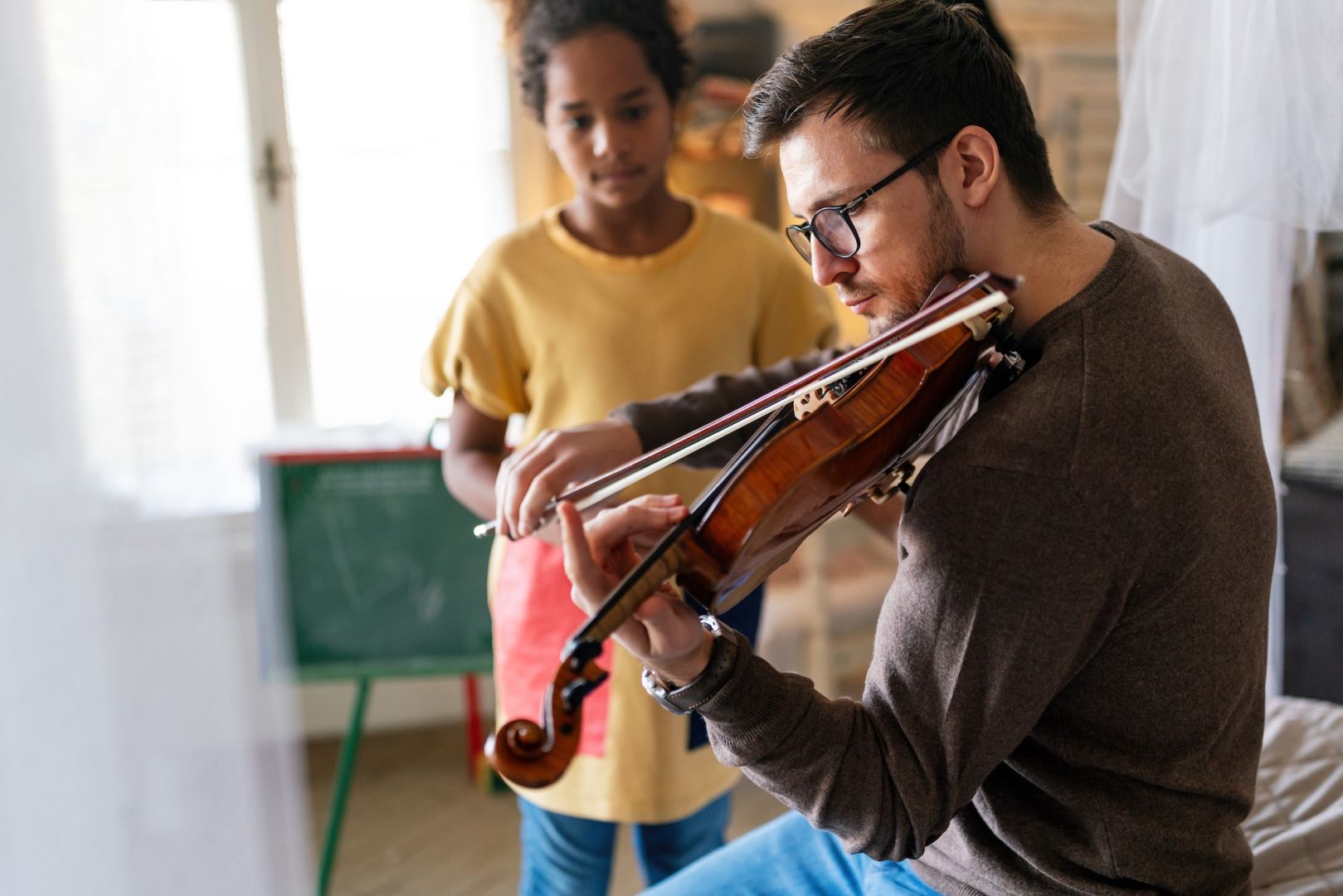 How to Promote Your Violin Performances & Teaching Online